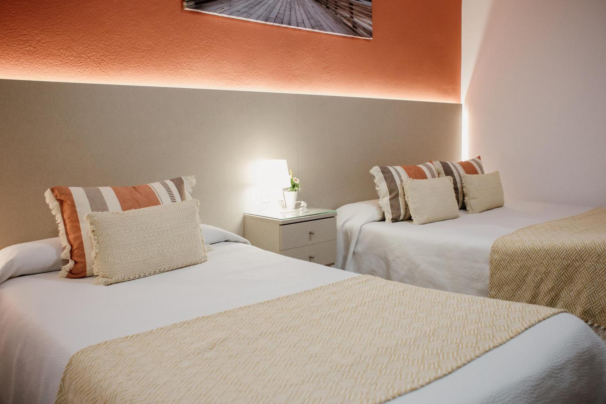 Apartamentos Turisticos Mastil 16 Malaga Luaran gambar