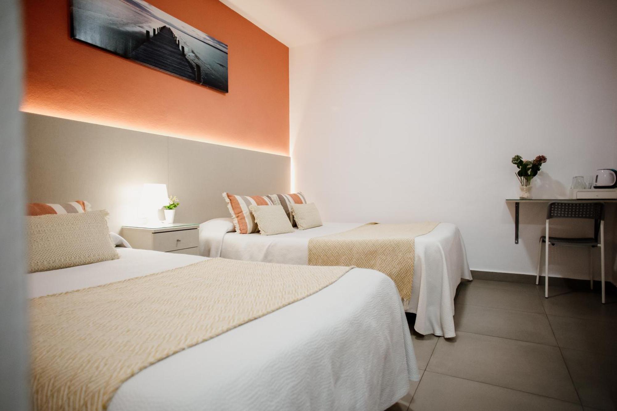 Apartamentos Turisticos Mastil 16 Malaga Luaran gambar
