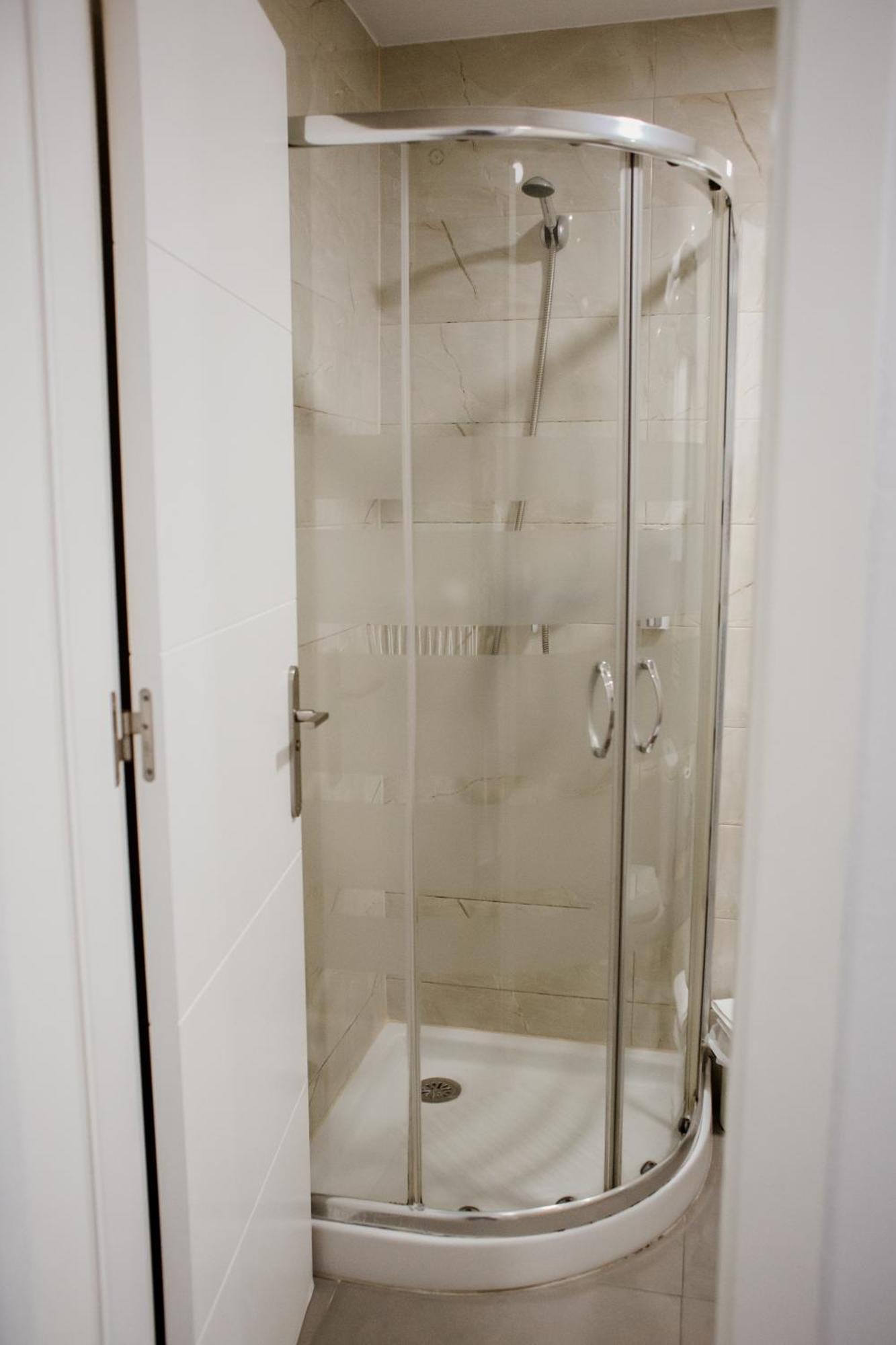 Apartamentos Turisticos Mastil 16 Malaga Luaran gambar