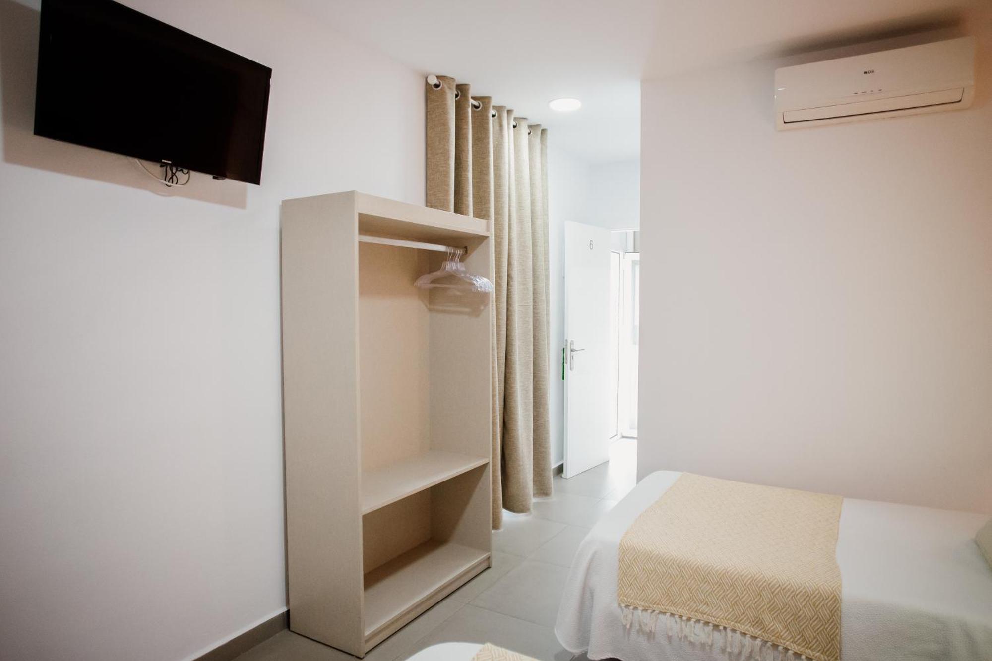 Apartamentos Turisticos Mastil 16 Malaga Luaran gambar