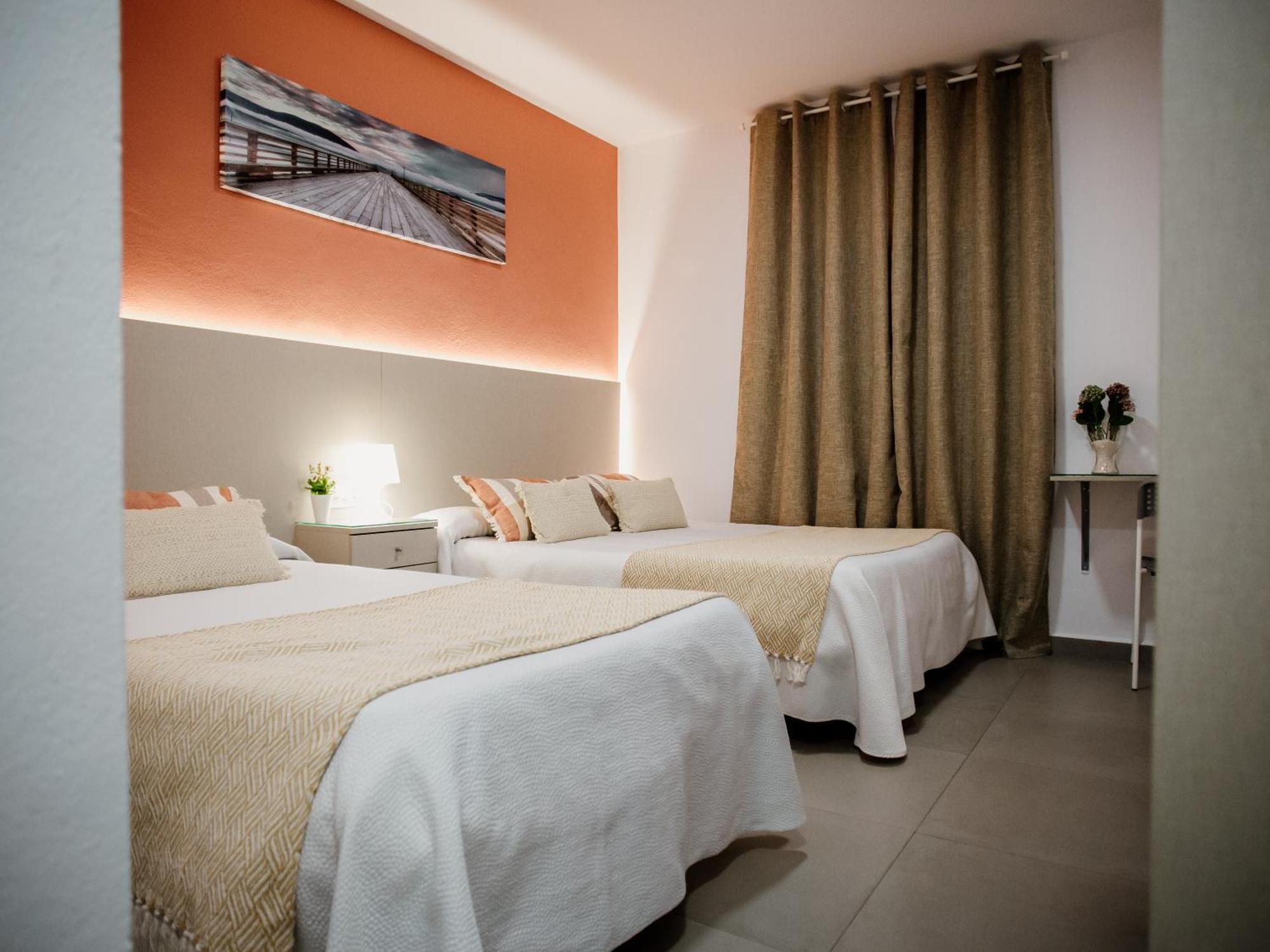 Apartamentos Turisticos Mastil 16 Malaga Luaran gambar