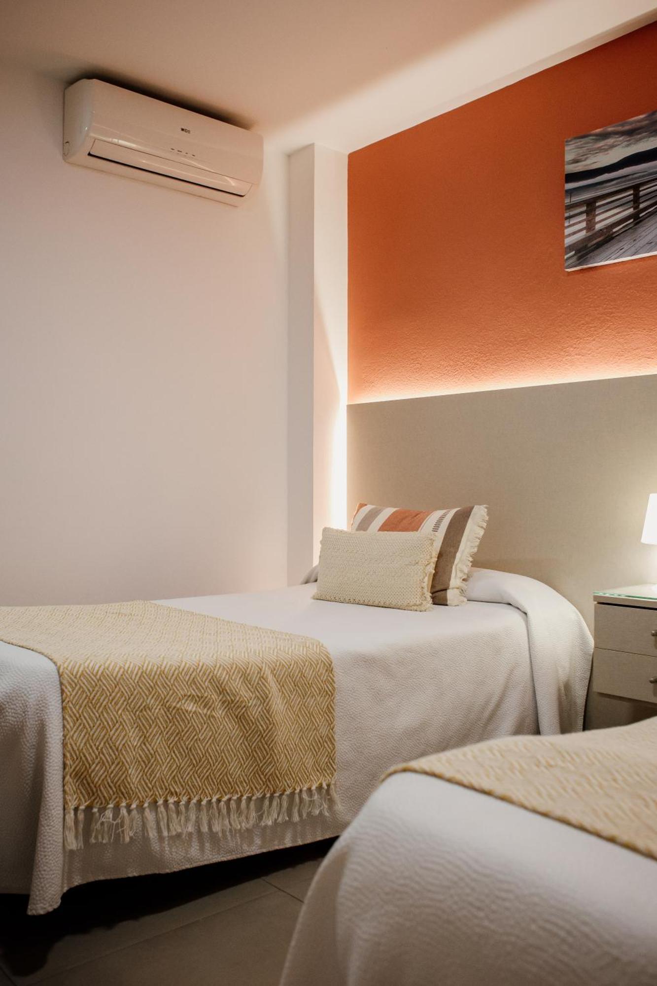 Apartamentos Turisticos Mastil 16 Malaga Luaran gambar