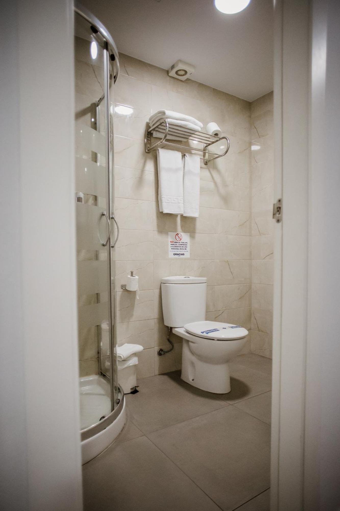 Apartamentos Turisticos Mastil 16 Malaga Luaran gambar